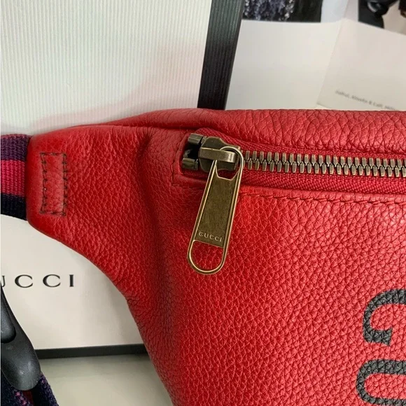 Gucci Red Logo Belt Bag - Picture 4 of 8